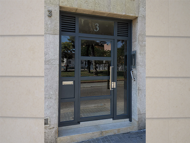 pc131 puerta comunidad ATLANTA - Venta e Instalación Puertas para Comunidades de Vecinos